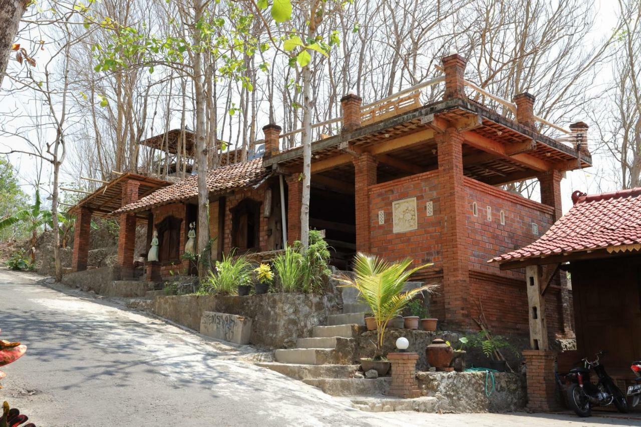 Watu Lumbung Culture Resort Kretek Exterior foto